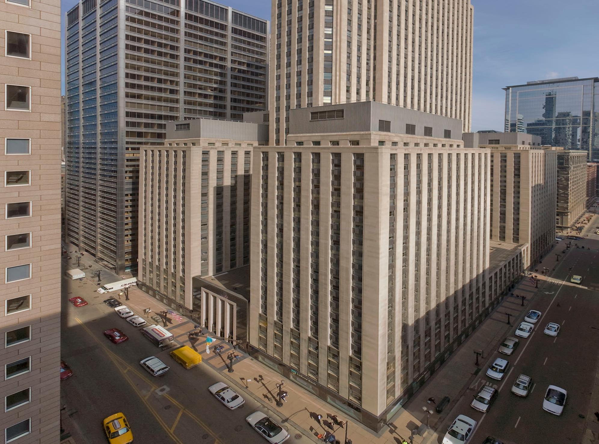 135 S LaSalle Stone Real Estate